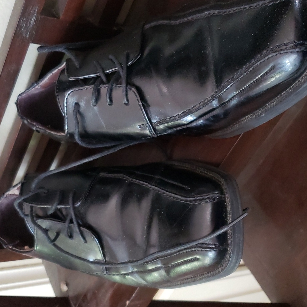 Bass & Co black oxfords 9.5